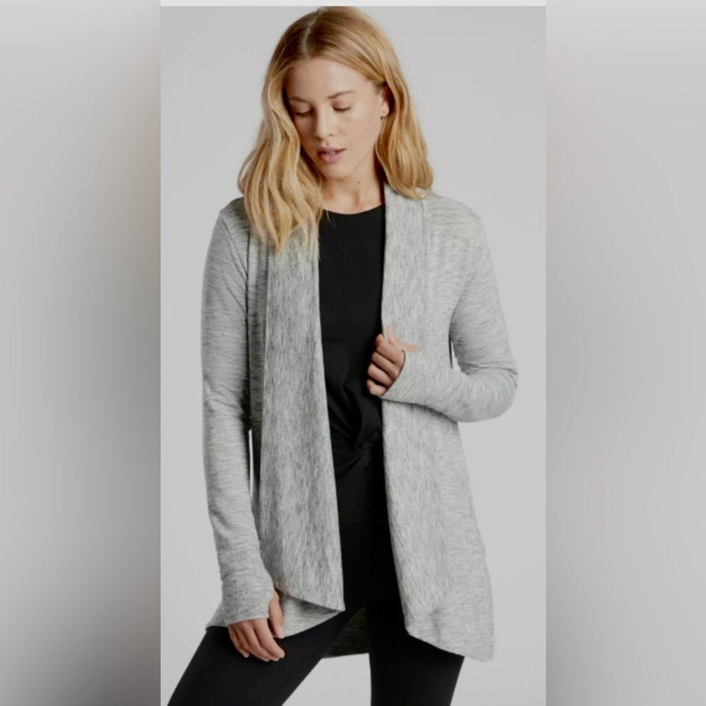 Athleta Pranayama Wrap Cardigan Button Free Cover Up in Heather Grey Size XS